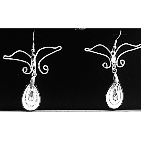 Boucles d'oreilles Brillant en dentelle noir et blanc. Plaqué argent